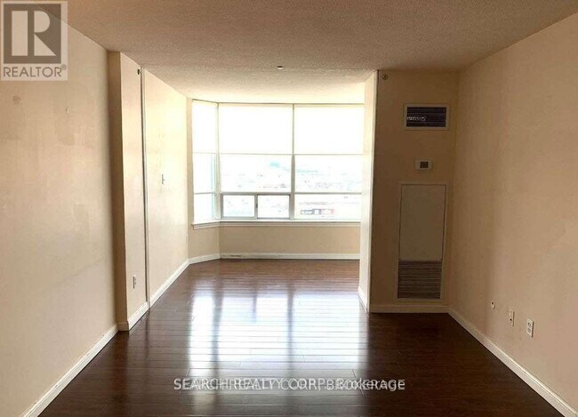 Building Photo - 550-1550 Webb Dr