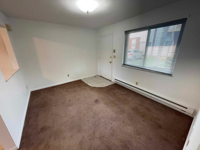 Foto del edificio - 737 10th Ave