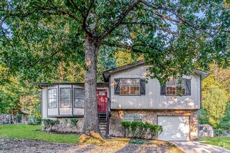 Building Photo - 5938 Dewey Heights Rd
