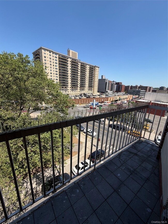 Building Photo - 87-12 175th St