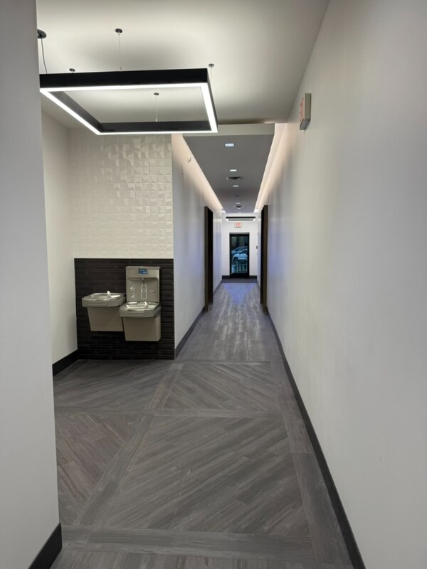 Foto del edificio - 111 N Broadway