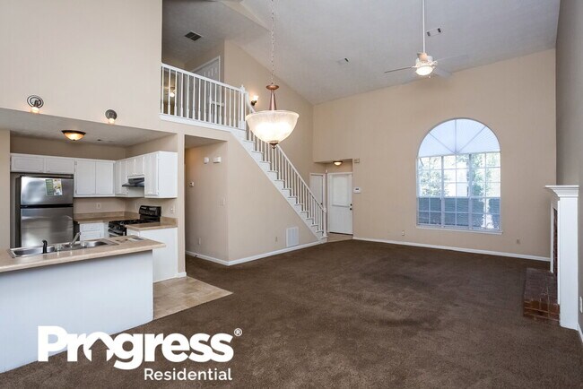 Building Photo - 1406 Oak Knoll Dr NE