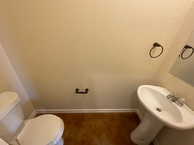 Building Photo - 6403 Aspen Hill