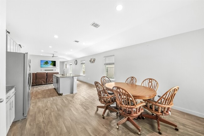 Foto del edificio - 1514 Truckee River Dr