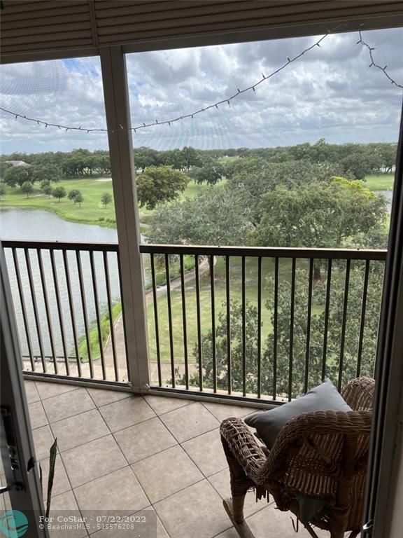 Foto del edificio - 3001 W Rolling Hills Cir