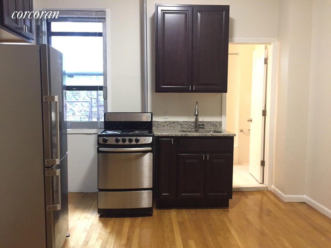 Primary Photo - 224 Atlantic Ave