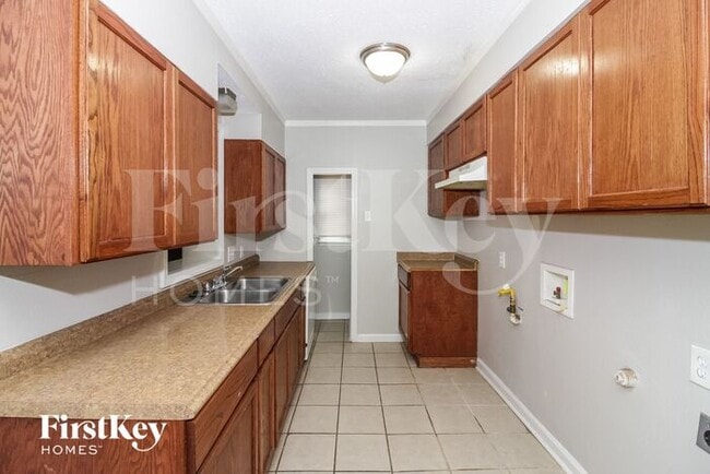 Building Photo - 4695 Quince Road