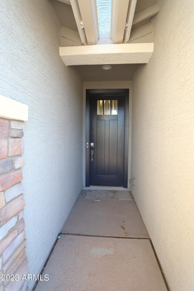 Building Photo - 9447 W Turney Ave
