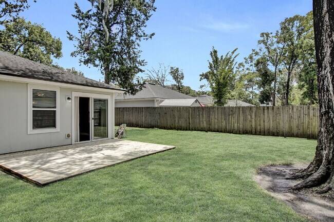 Foto del edificio - Like new 4 bedroom 2 bath home for rent.