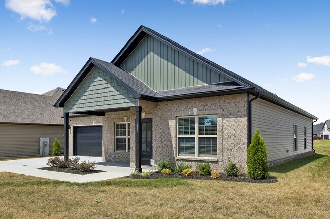 Building Photo - 645 Woodrush Dr