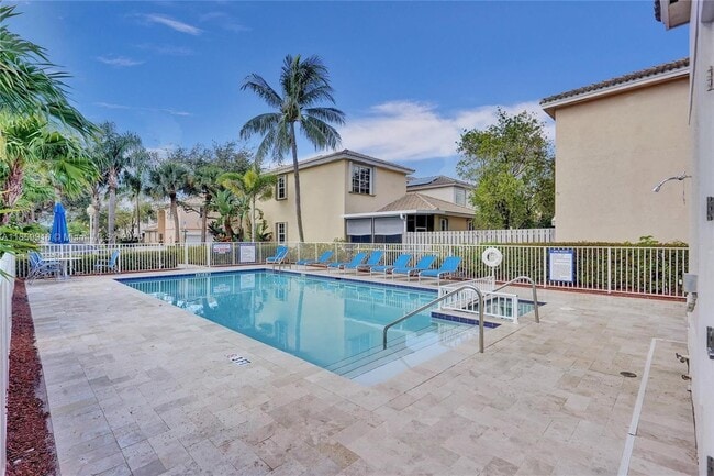 Foto del edificio - 20911 Leeward Ct