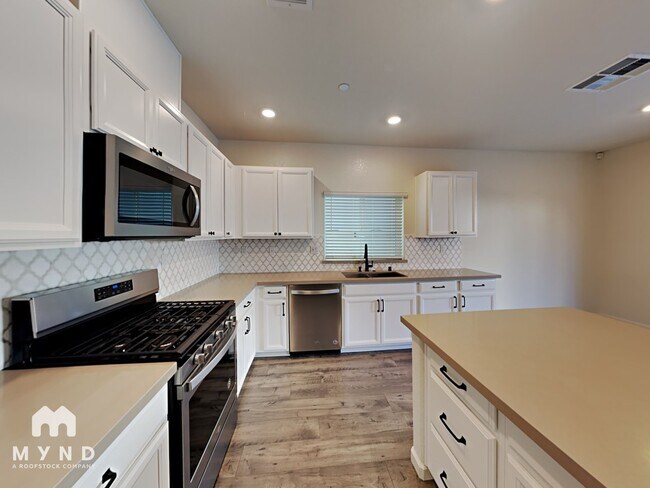 Foto del edificio - 3831 Berrybridge St