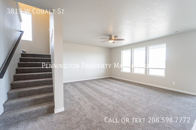 Foto del edificio - 3819 W Cobalt St