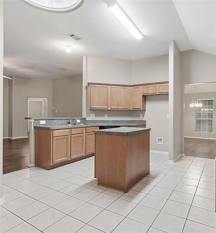 Foto del edificio - 2120 Stonewood Dr