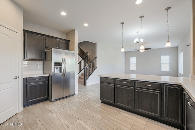 Building Photo - 2736 E Mews Rd