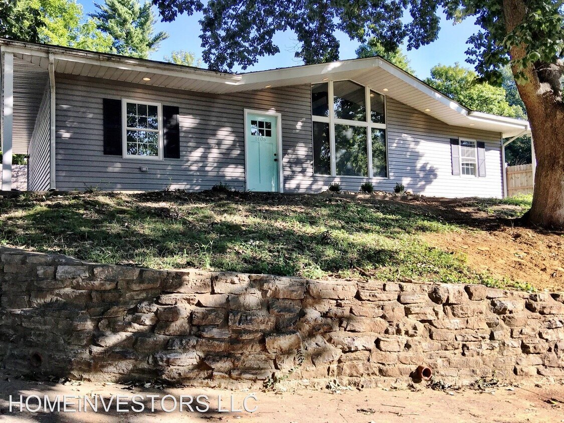 1405 W Main St, Collinsville, IL 62234 House Rental in Collinsville