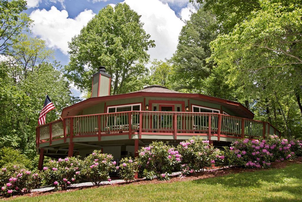 Photo - 50 Broadmoor Ln (Sky Valley, GA)