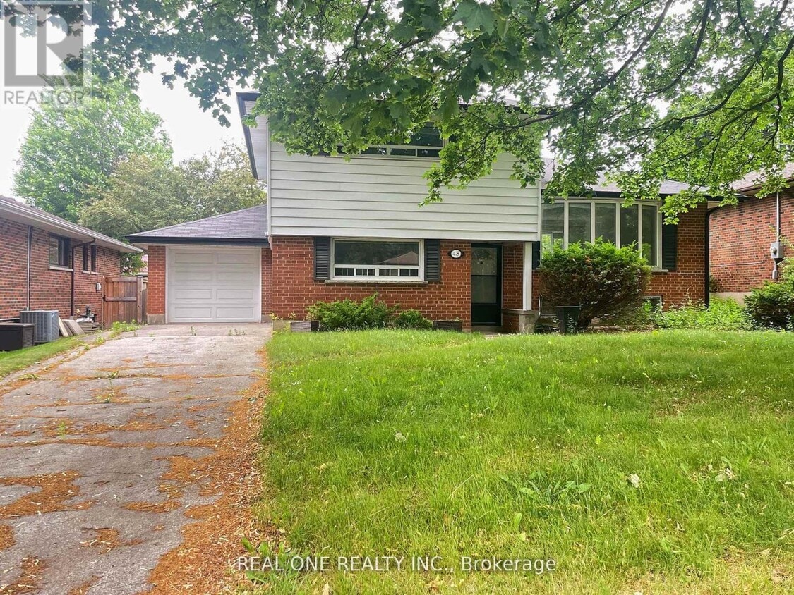 Primary Photo - 48 Lionel Heights Crescent