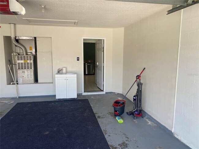 Building Photo - 1814 Cattleman Dr