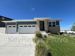 Building Photo - 146 Thistle Dr