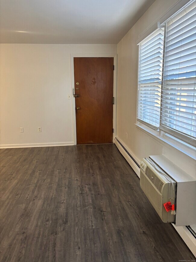 Foto del edificio - 49 Grandview Dr