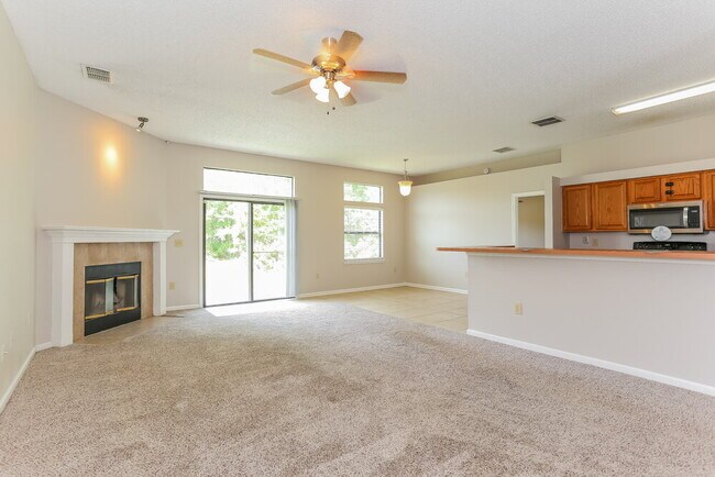 Building Photo - 925 Plumbridge Ct