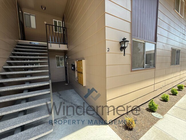 Foto del edificio - 532 E Alder St