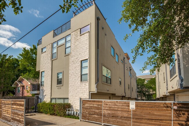 Building Photo - 4618 Cedar Springs Rd