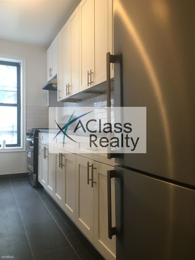 Foto principal - 3284 45th St