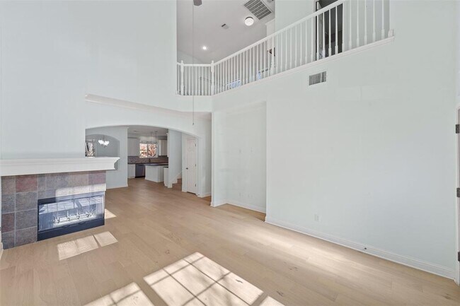 Foto del edificio - 1814 Village Oak Ct