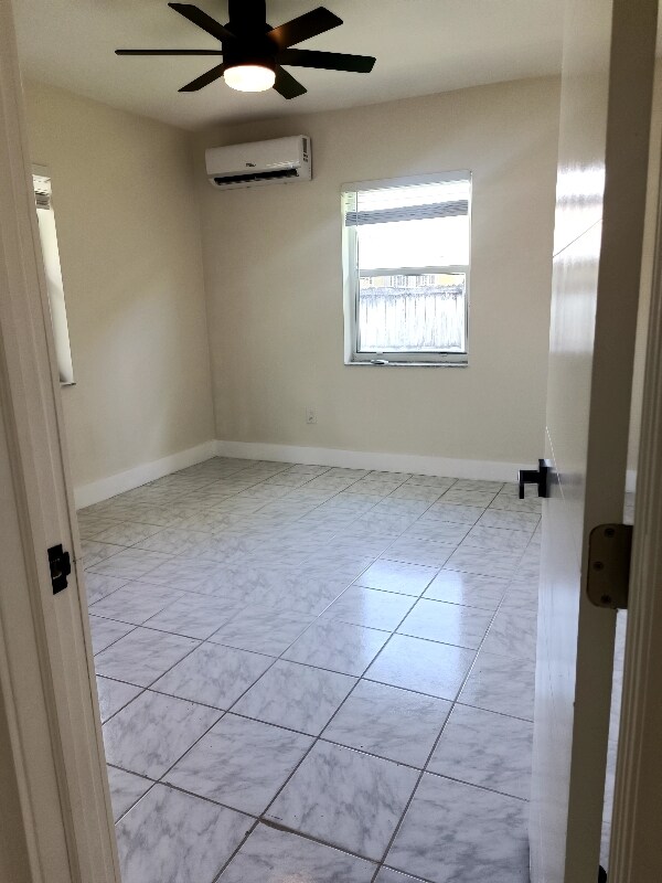 Foto del edificio - 2489 SW 27th St