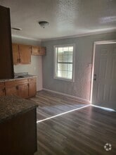 Building Photo - 3200 Proper St