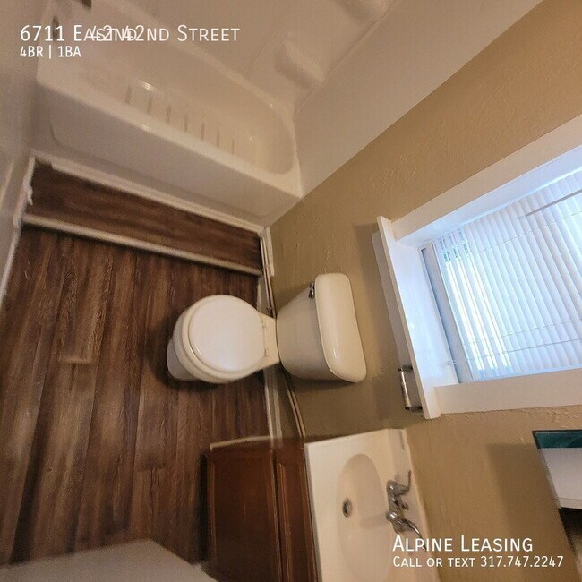 Foto del edificio - 6711 E 42nd St