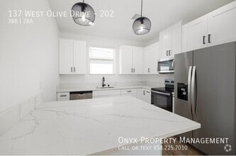 Building Photo - 137 W Olive Dr
