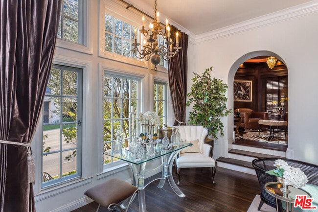 Foto del edificio - 10335 Wilshire Blvd