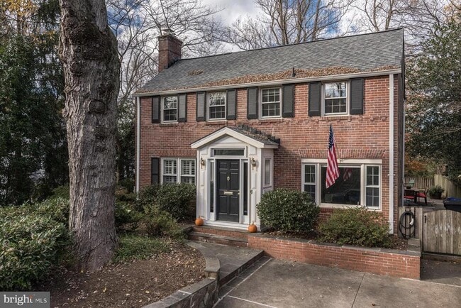 Building Photo - 6007 Welborn Dr