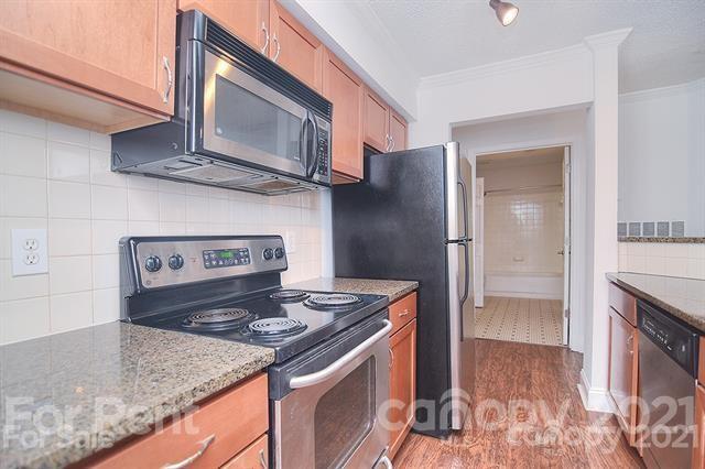 Foto del edificio - 2500 Cranbrook Ln
