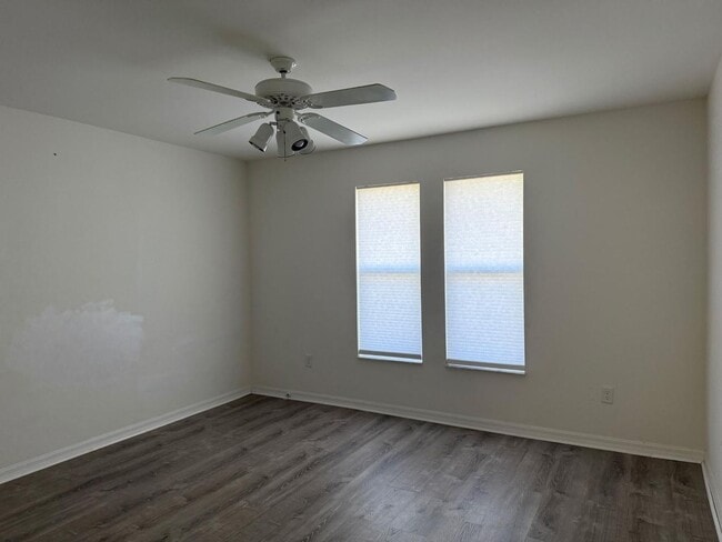 Building Photo - 13731 Markham Ln