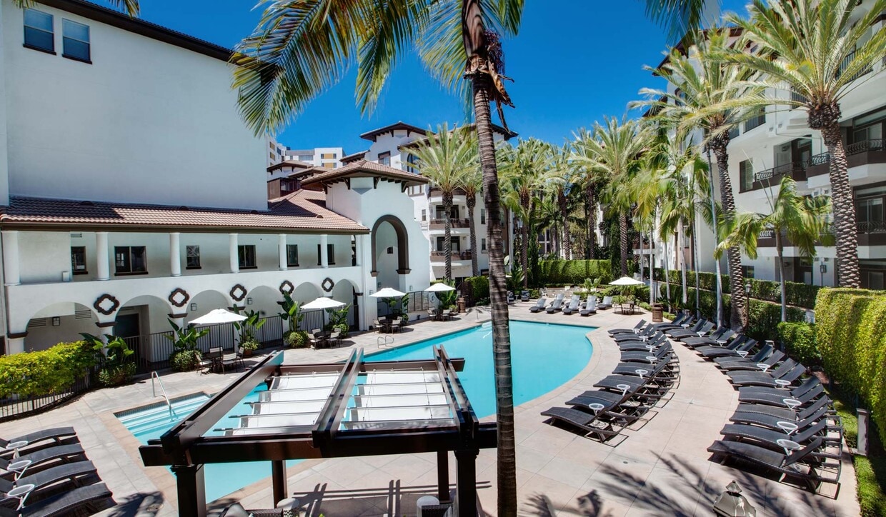 Your resort-style swimming pool awaits - Palazzo East Apartments