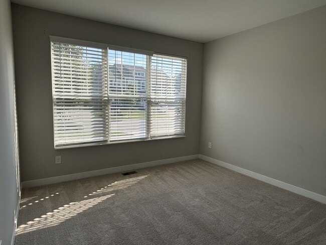 Building Photo - 5898 Weldra Dr