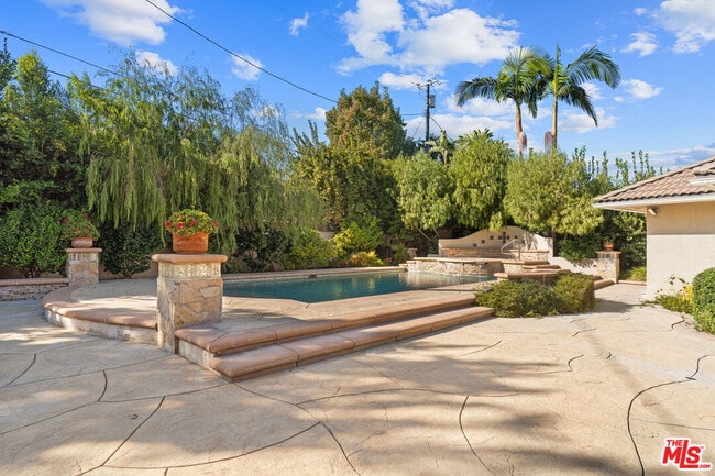 Building Photo - 4315 Clybourn Ave