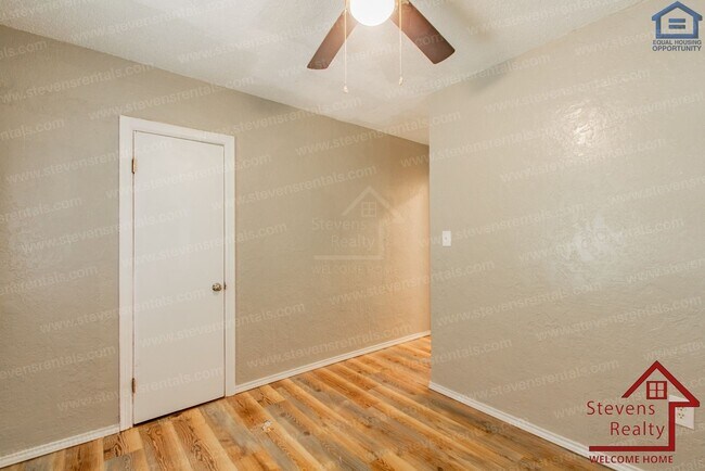 Foto del edificio - 1303 NW Taylor Ave