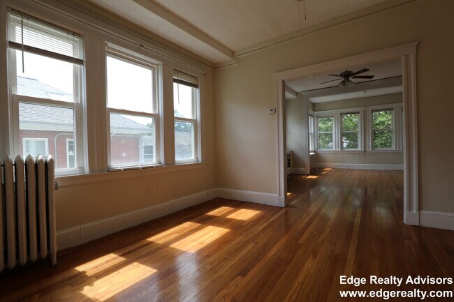 Building Photo - 37 Claymoss Rd