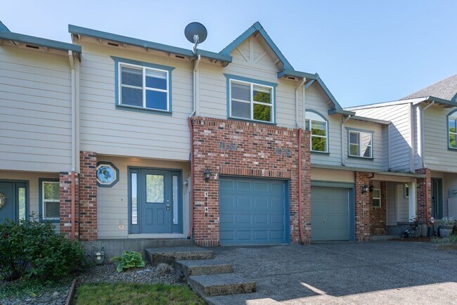 Foto del edificio - Fantastic recently remodeled 3-bdrm/2.5-ba...