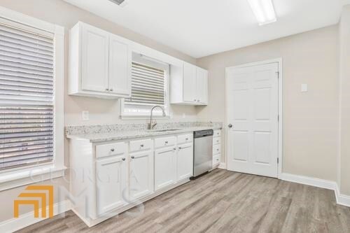 Building Photo - 217 Hunt Club Cir