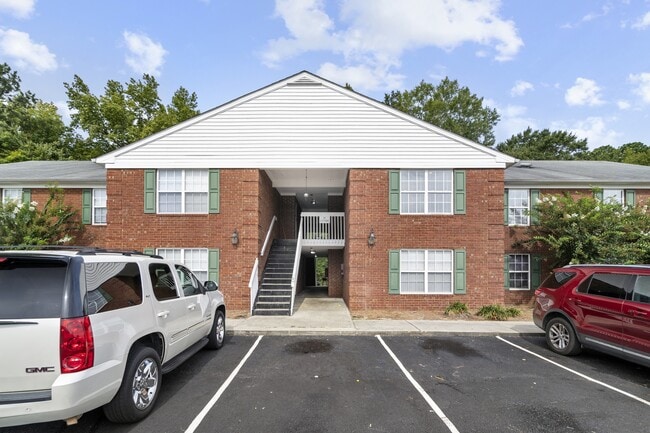Building Photo - 535 3rd Loop Rd
