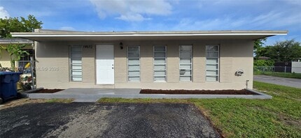 Building Photo - 19572 NW 29th Pl