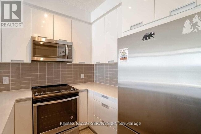 Building Photo - 5025 Four Springs Ave