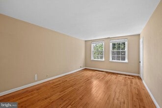 Building Photo - 3441 S Stafford St