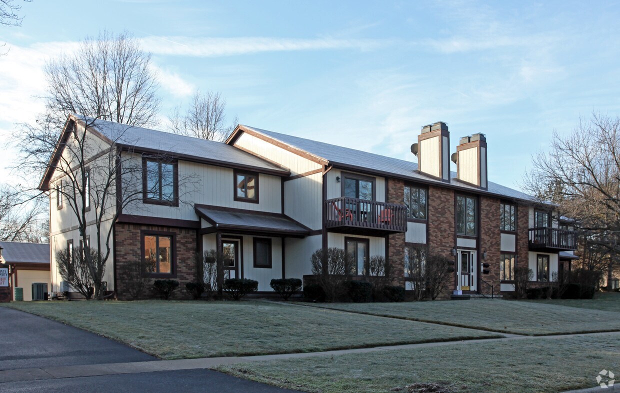 Primary Photo - 6621 Kingsbridge Dr